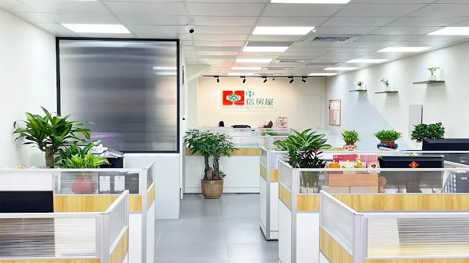 中信房屋樹林家樂福加盟店，提供寬敞的房仲人員上班空間